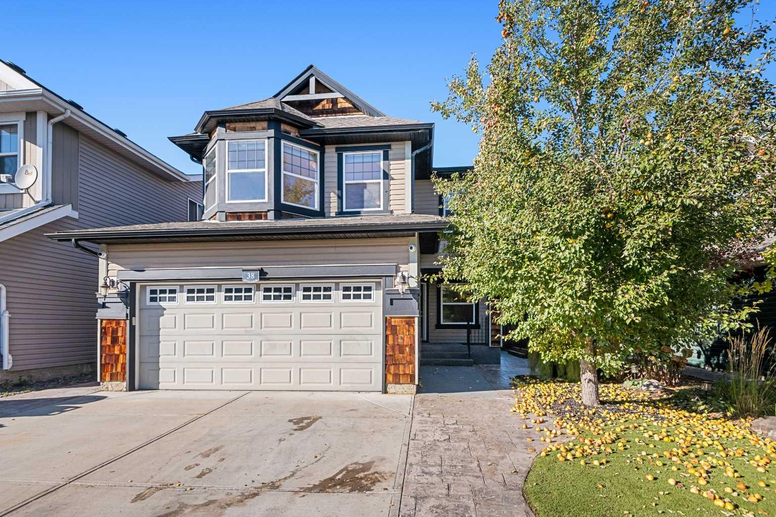 38 Autumn Gdns SE, Calgary, AB T3M 0H7