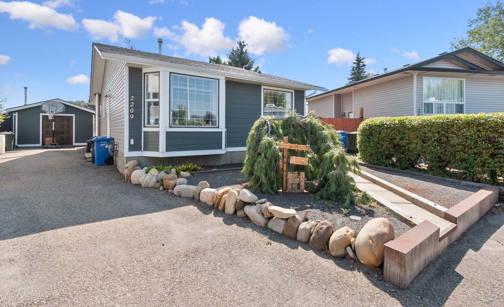 9 Avenue Unit 2209, Didsbury, AB T0M 0W0