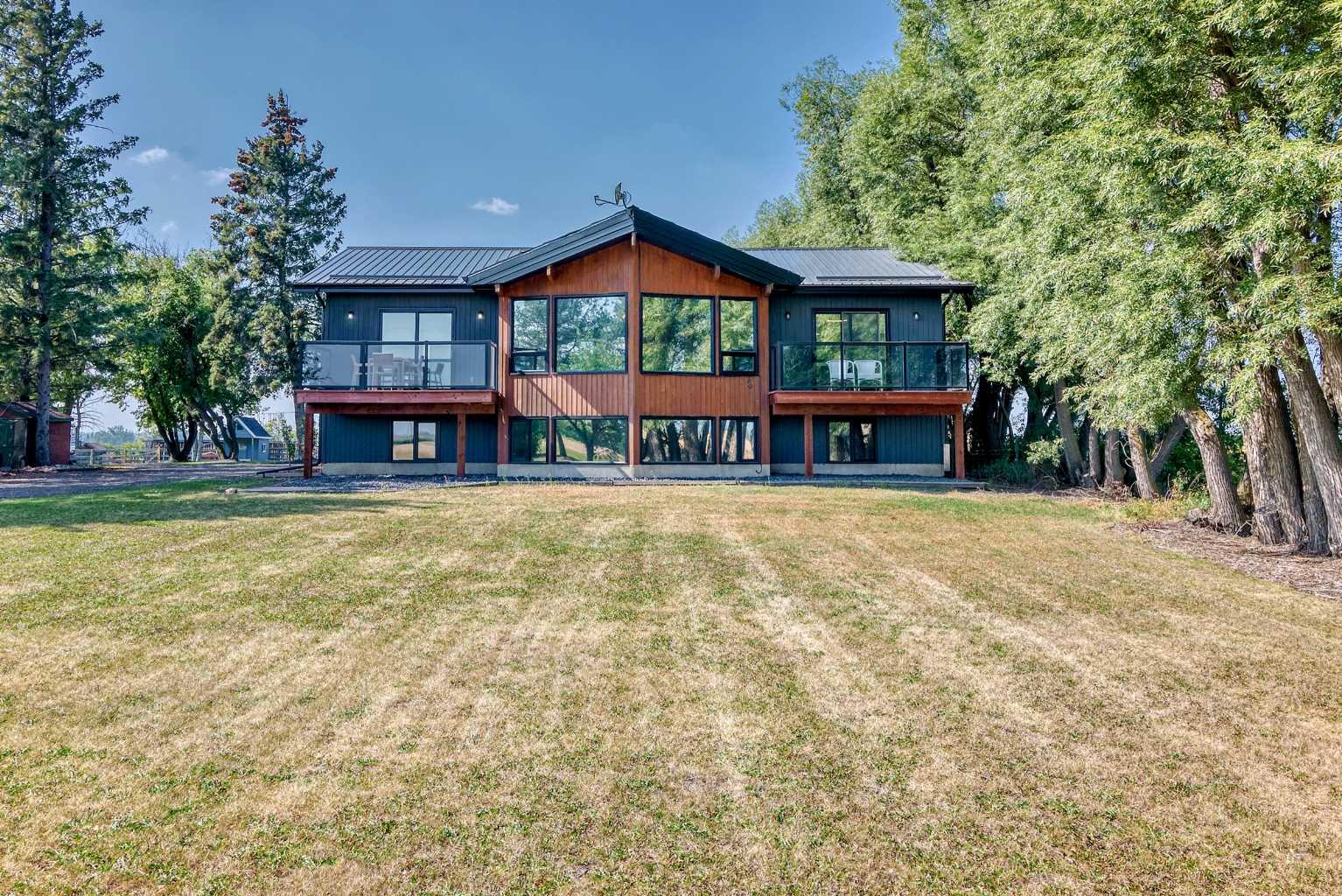 265048 Township Road 432, Rural Ponoka County, AB T4J 1R4