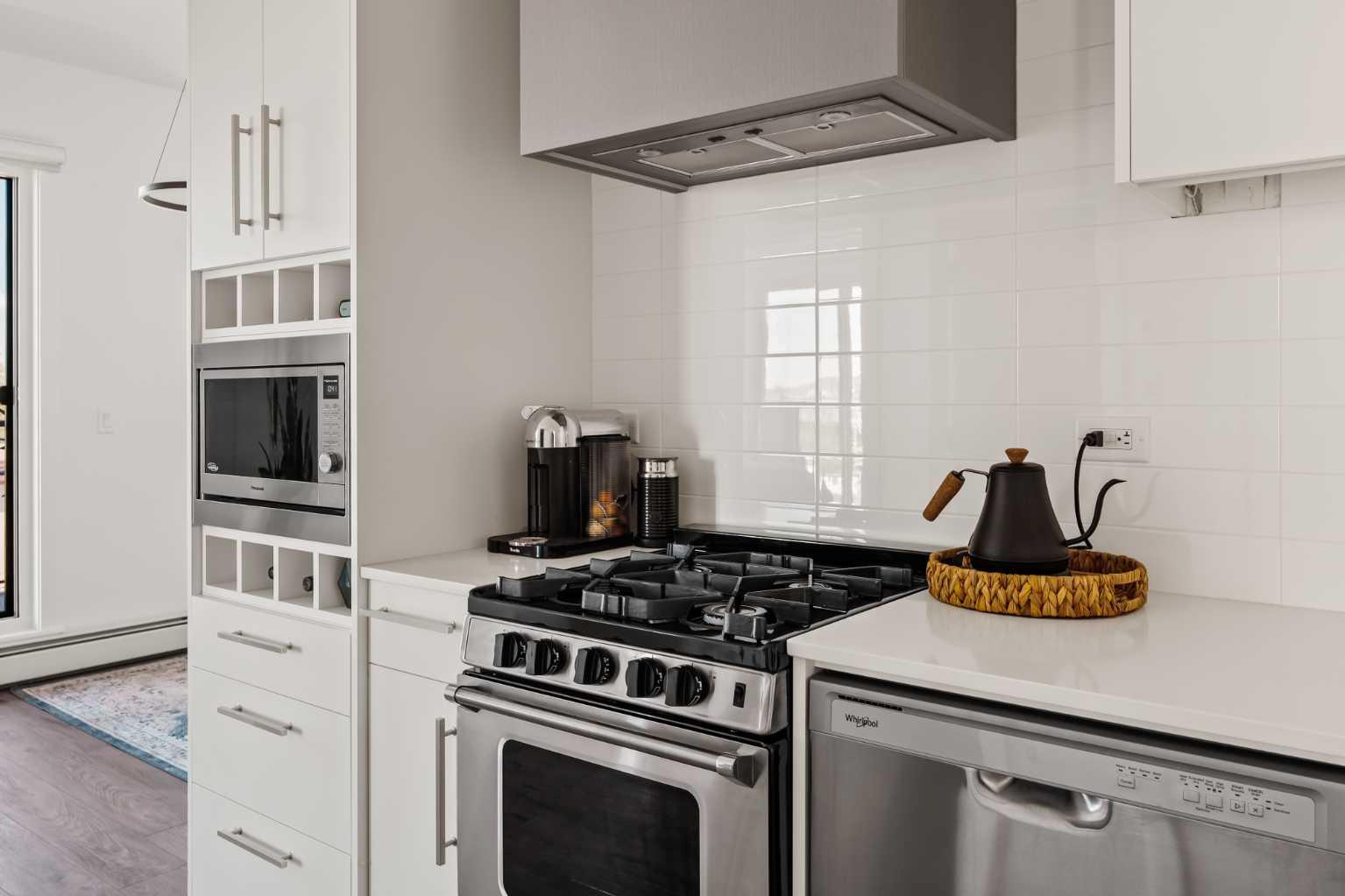 8230 Broadcast Avenue Sw Unit 401, Calgary, AB T3H 6M1