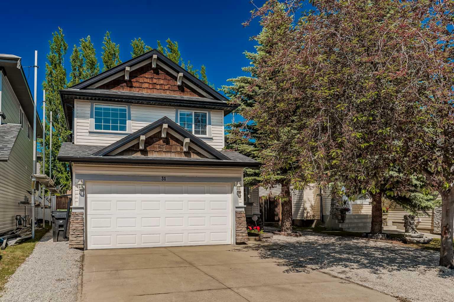 31 Panatella Dr NW, Calgary, AB T3K 6C2