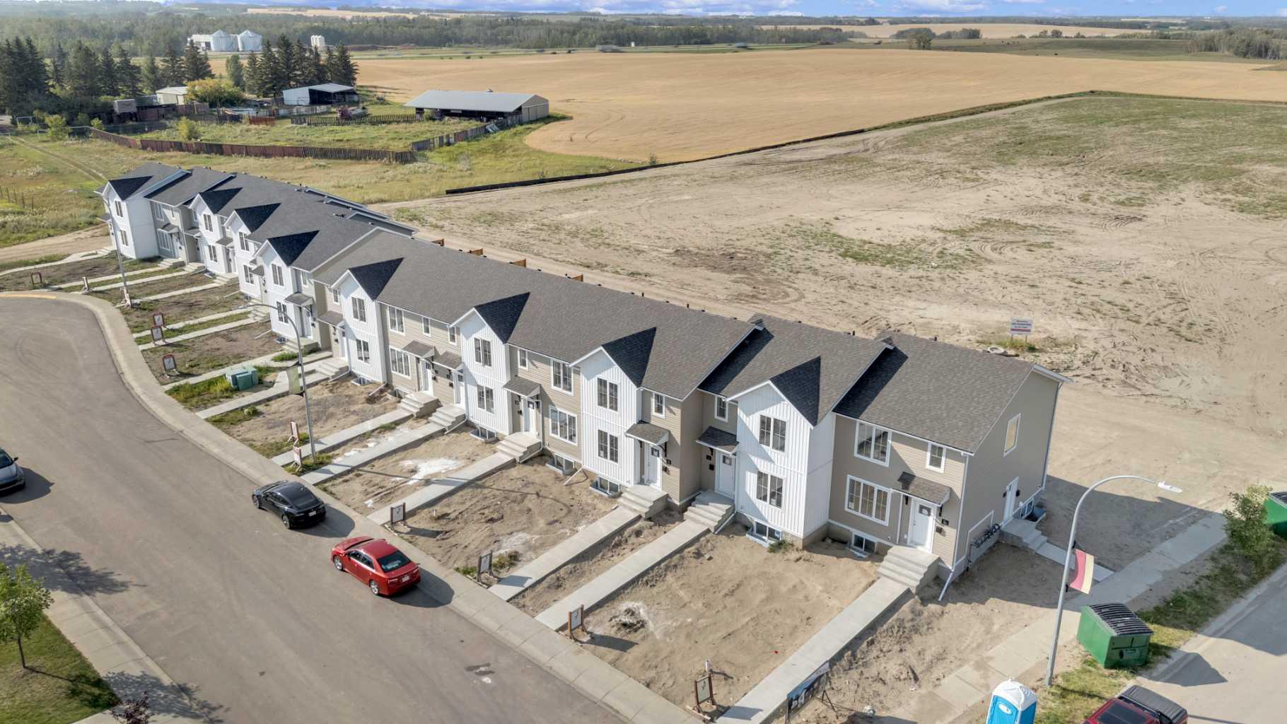 54 Anna Close, Blackfalds, AB T4M 0N1