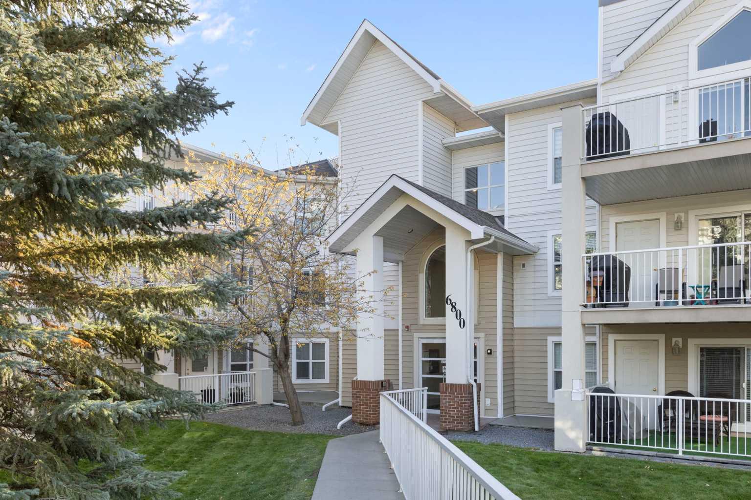 6800 Hunterview Drive Nw Unit 114, Calgary, AB T2K 6K5
