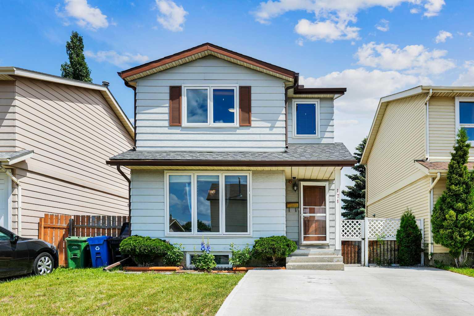 171 Erin Ridge Rd SE, Calgary, AB T2B 2W2