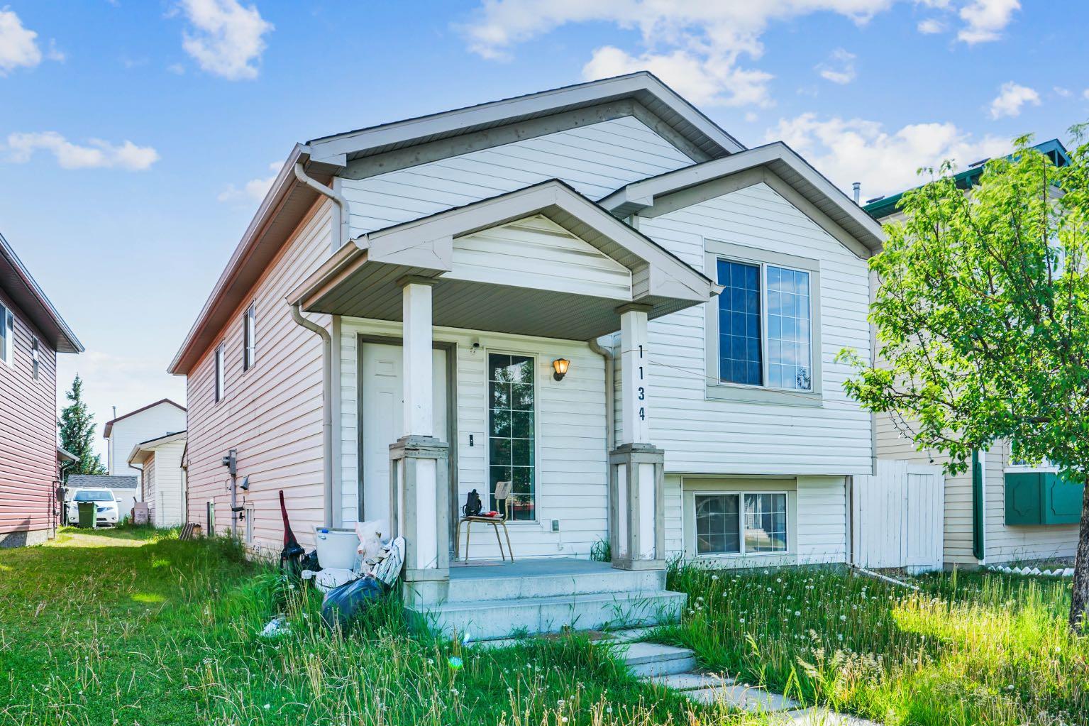 1134 Martindale Blvd NE, Calgary, AB T3J 4A5