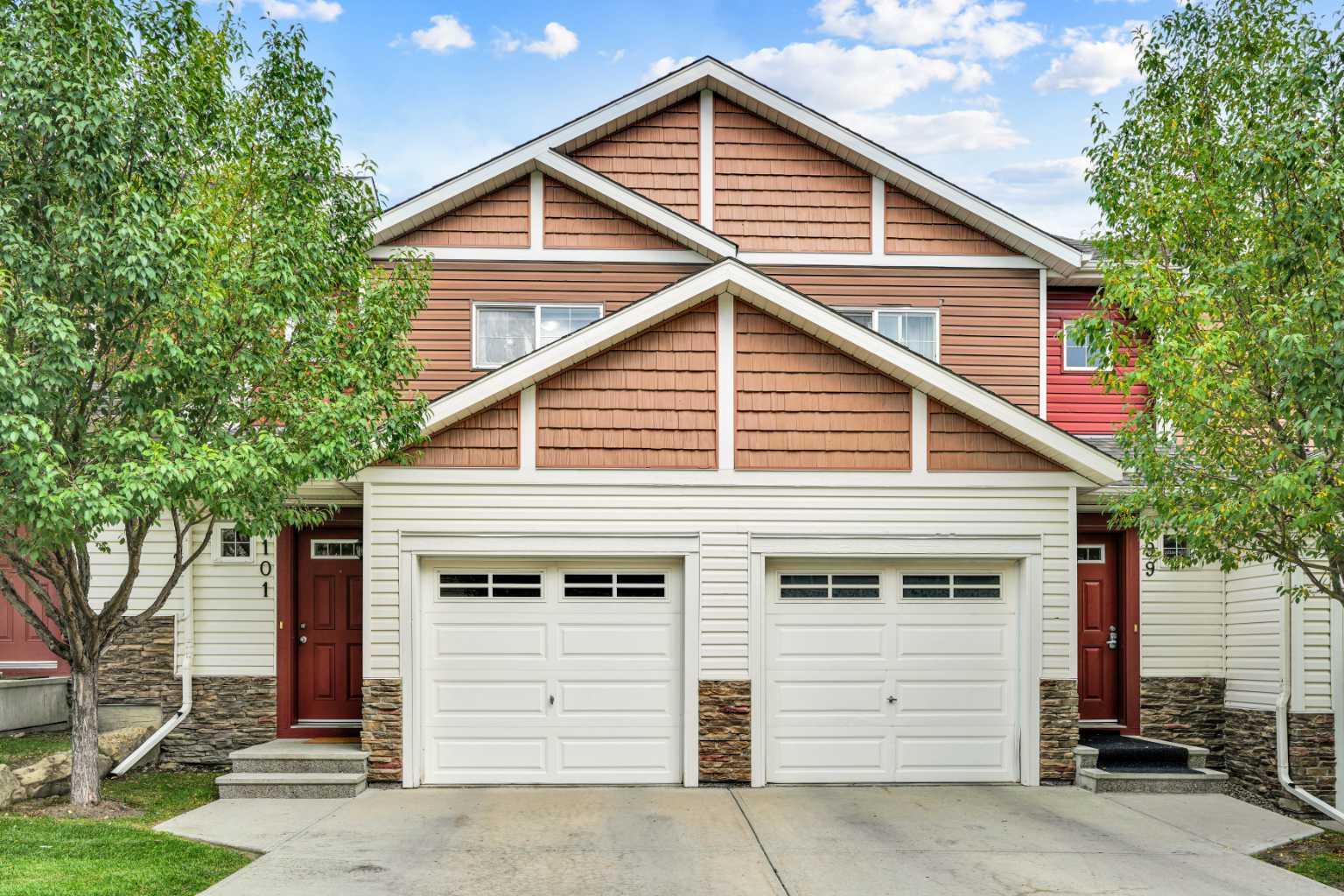 101 Pantego Ln NW, Calgary, AB T3K 0T1