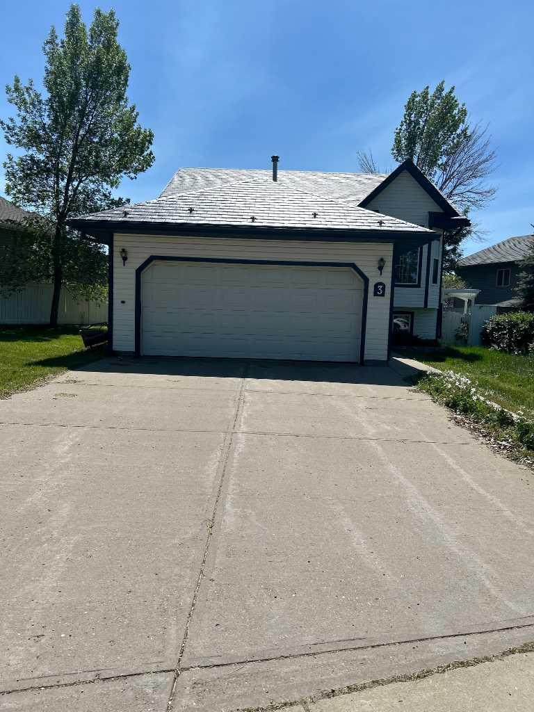 3 Upland Rd, Brooks, AB T1R 0P8