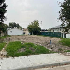 60 Street Unit 5827, Red Deer, AB T4N 2P7