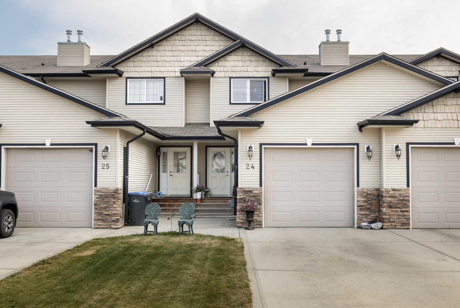 24 Legend Ct, Sylvan Lake, AB T4S 0B1