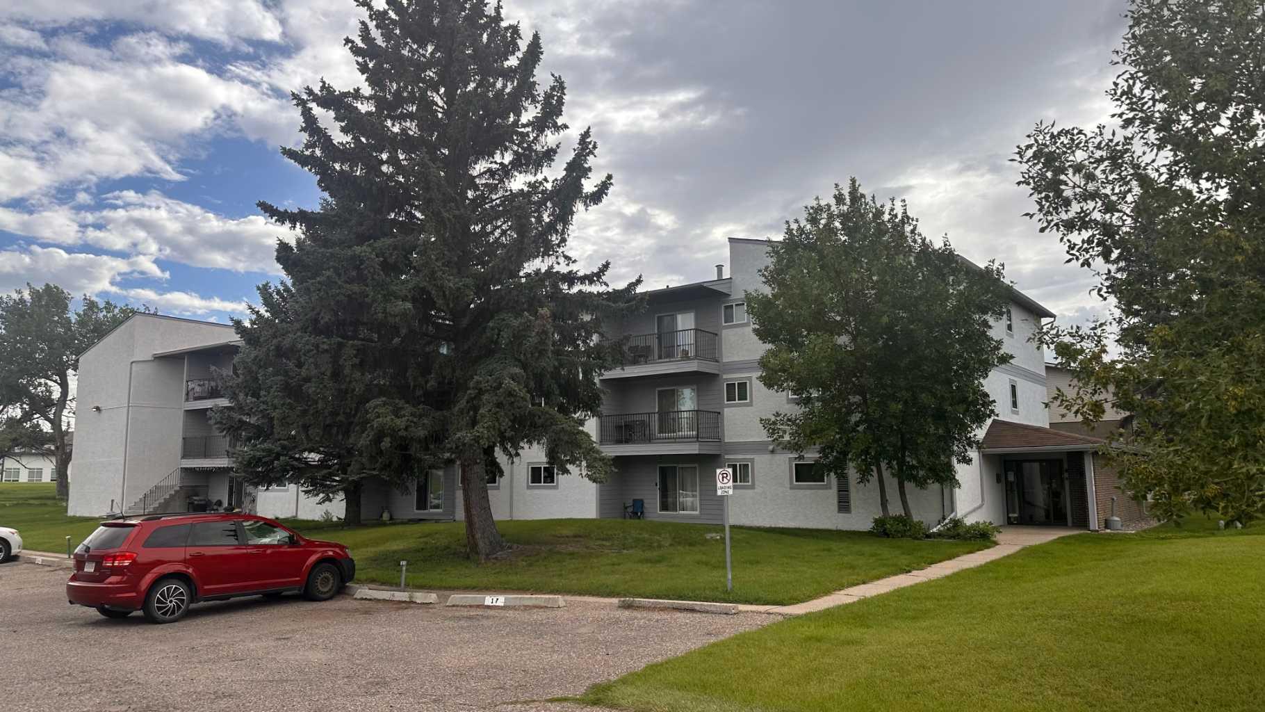 3410 23 Avenue S Unit 16, Lethbridge, AB T1K 4K2