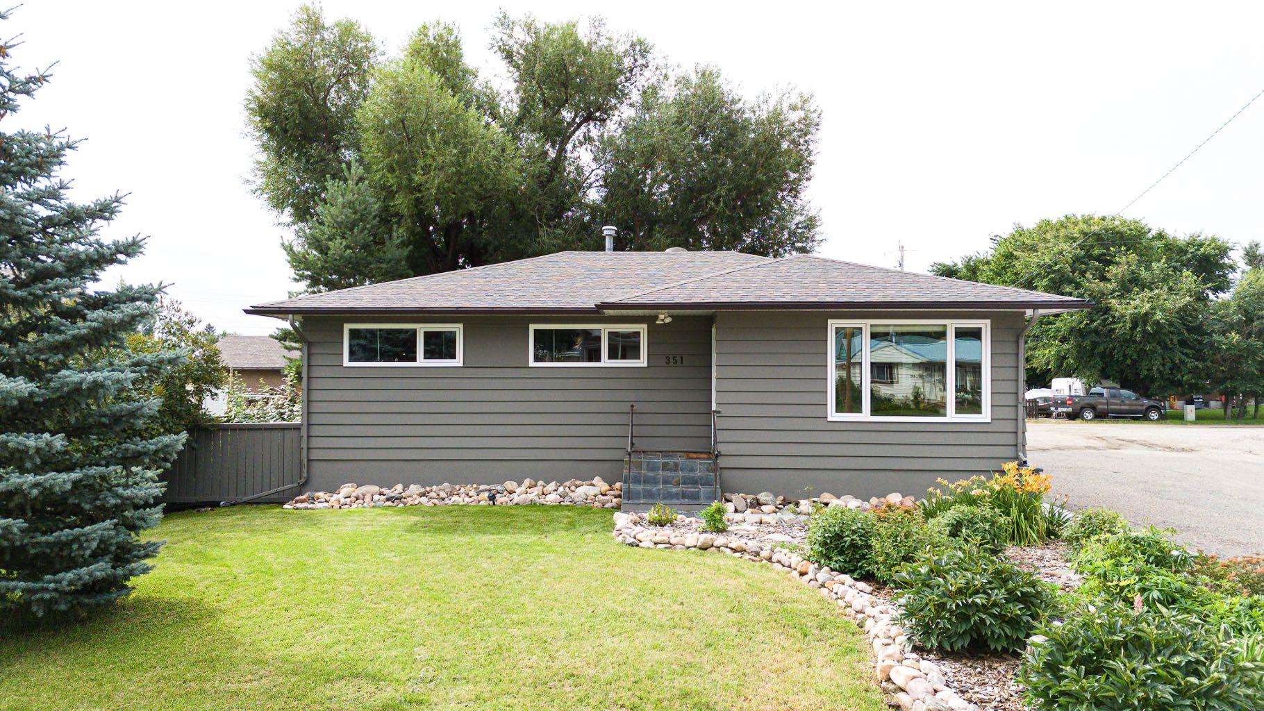 49 Avenue W Unit 351, Claresholm, AB T0L 0T0