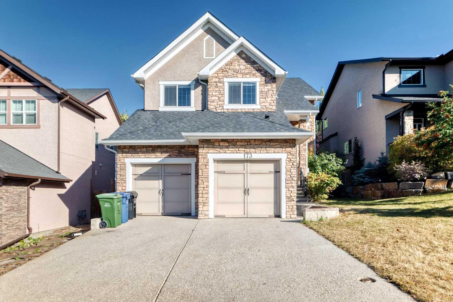 173 Aspenshire Dr SW, Calgary, AB T3H 0P5