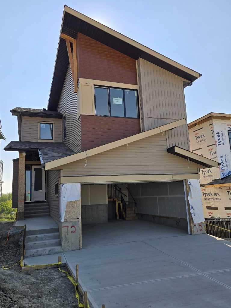 72 Heritage Rdg, Cochrane, AB T4C 2J8