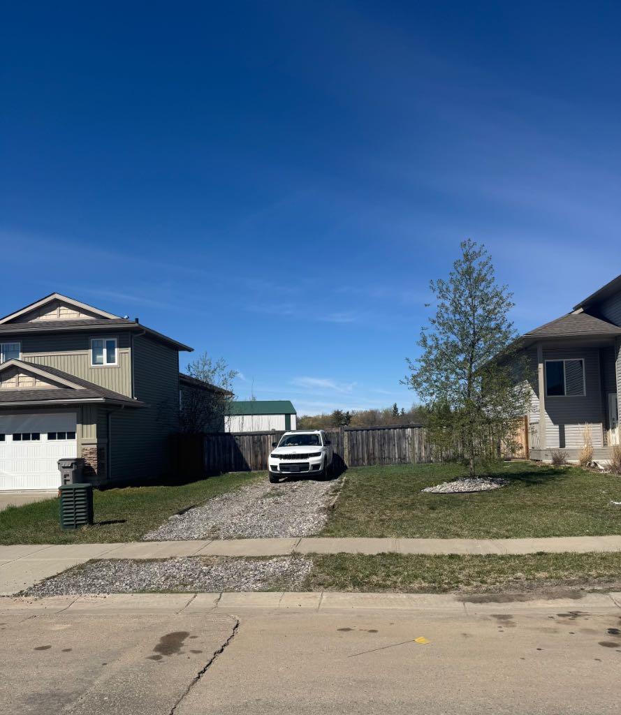 12006 Copperwood Rd, Grande Prairie, AB T8X 0H5