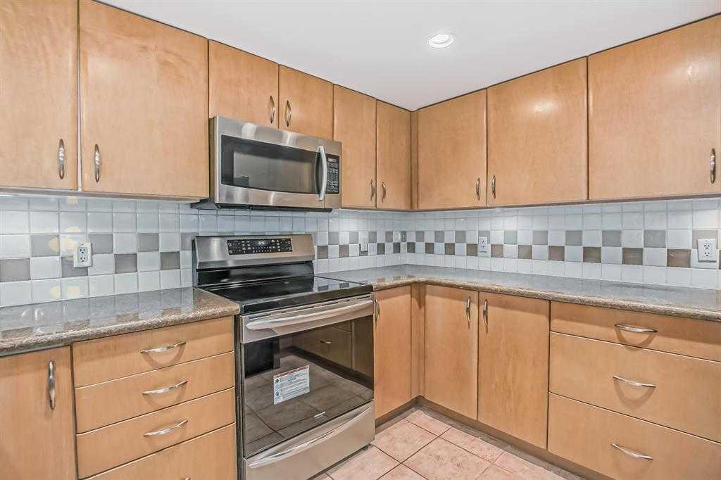 1108 6 Avenue Sw Unit 209, Calgary, AB T2P 5K1
