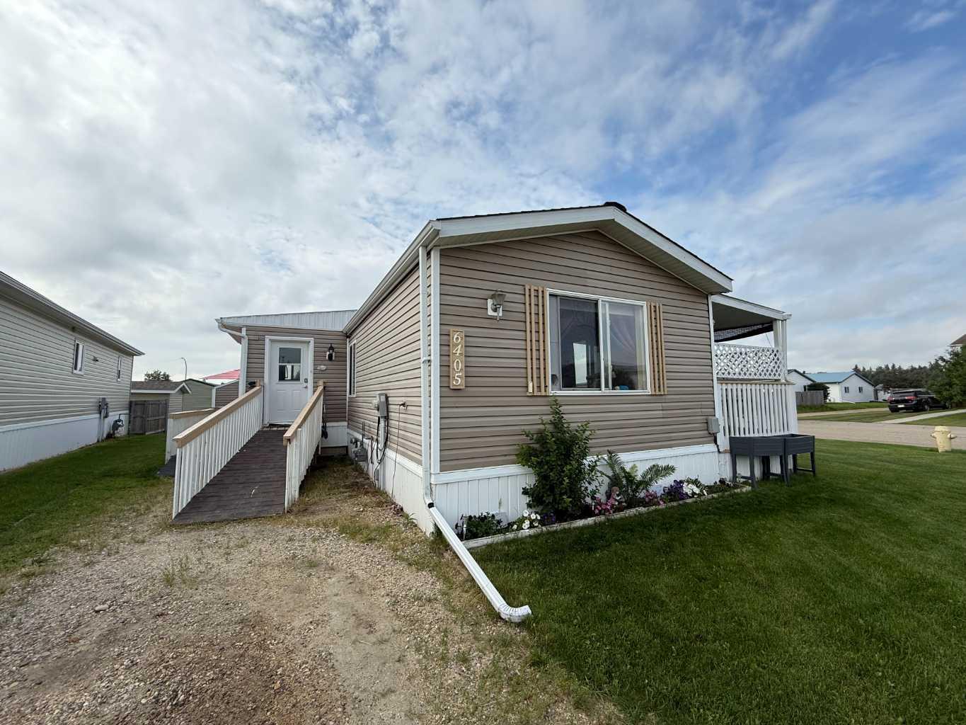 52 Street Unit 6405, Ponoka, AB T4J 1G8