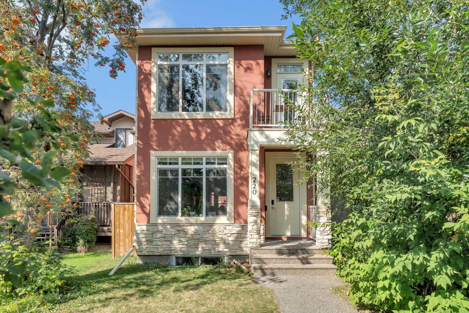 21 Avenue Nw Unit 220, Calgary, AB T2M 1J3
