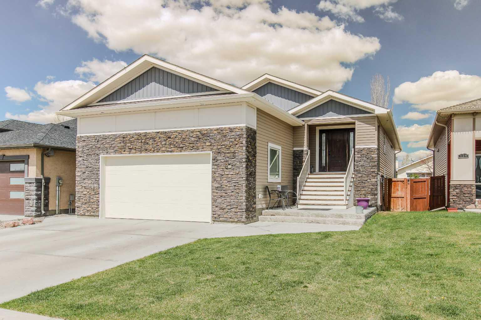118 Riverford Close W, Lethbridge, AB T1K 8E6