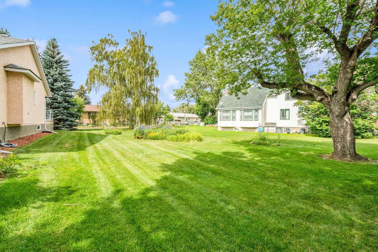 19 Street Unit 2504, Nanton, AB T0L 1R0
