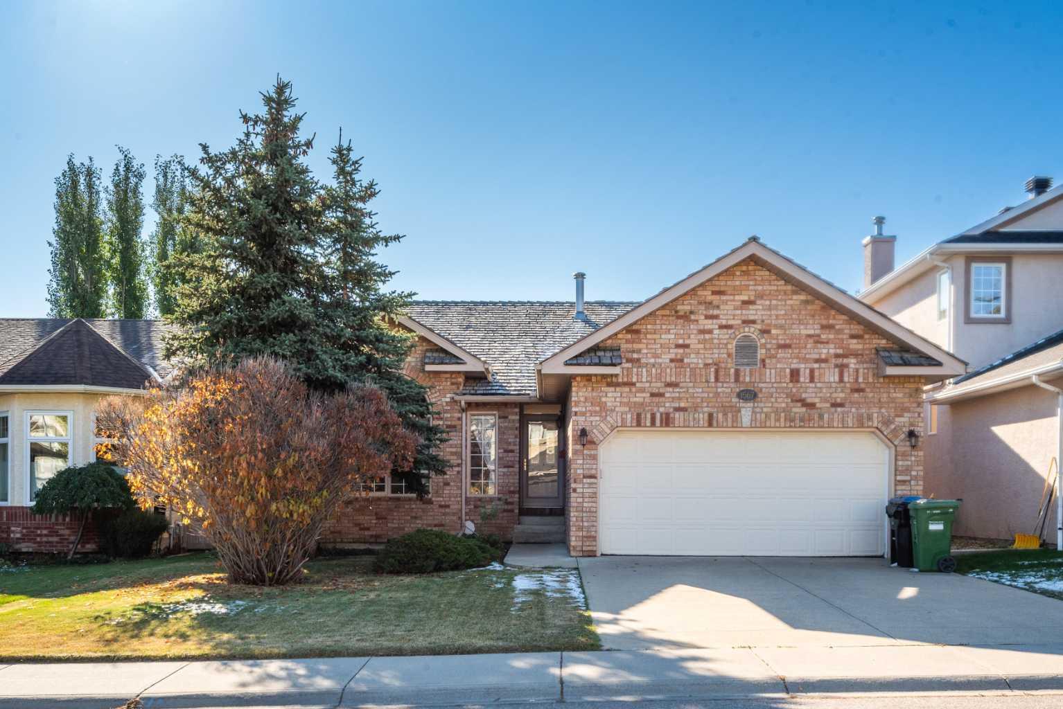 1567 Evergreen Dr SW, Calgary, AB T2Y 3B7