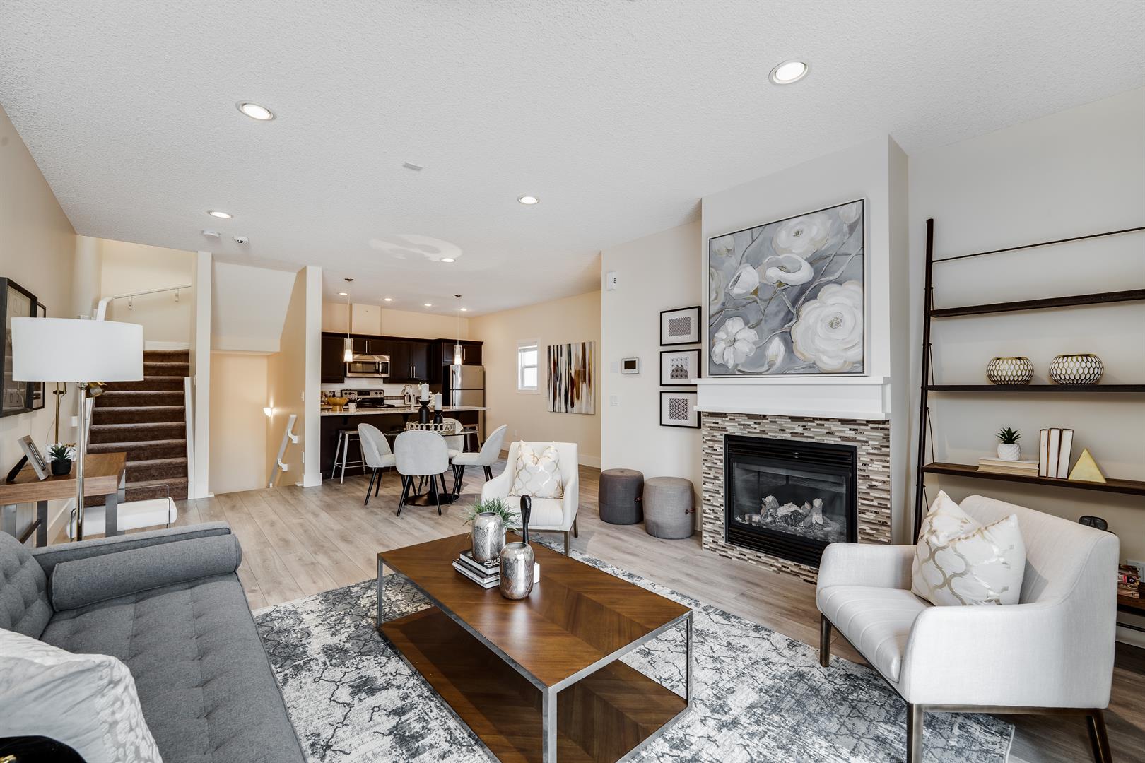 2008 12 Avenue Sw Unit 2, Calgary, AB T3C 0S1