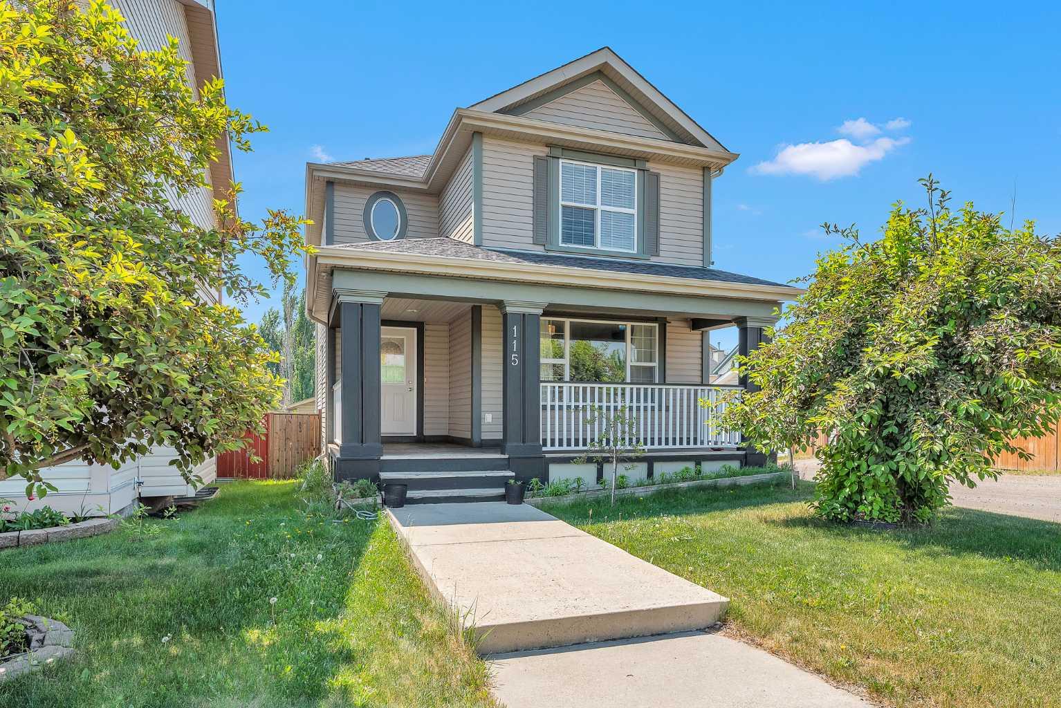 115 Evermeadow Ave S, Calgary, AB T2Y 5E5