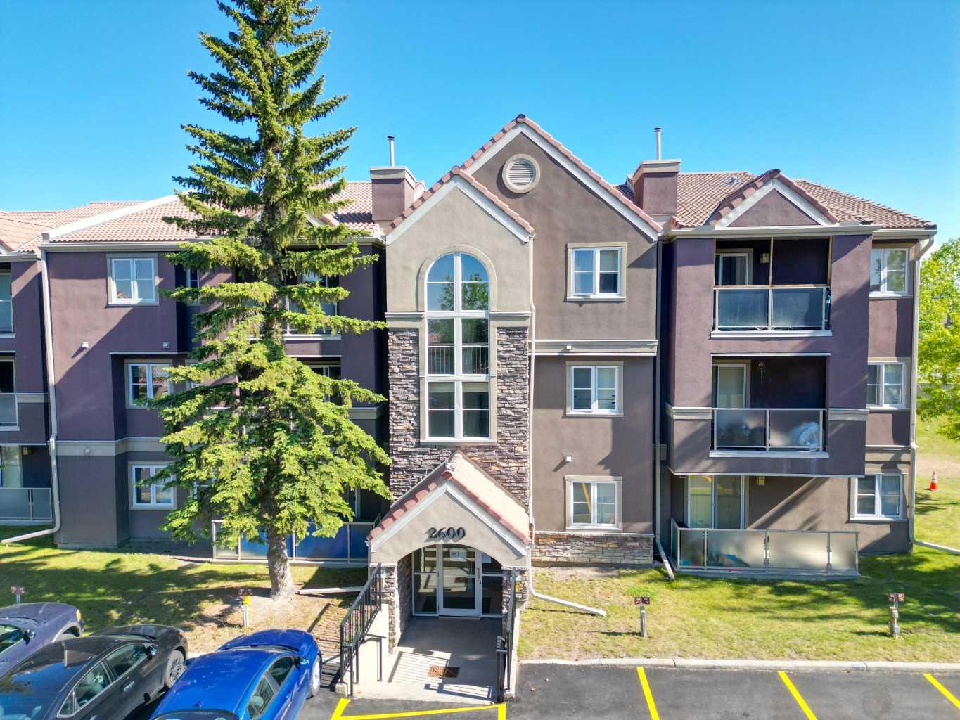 3400 Edenwold Heights Nw Unit 2612, Calgary, AB T3A 3Y5