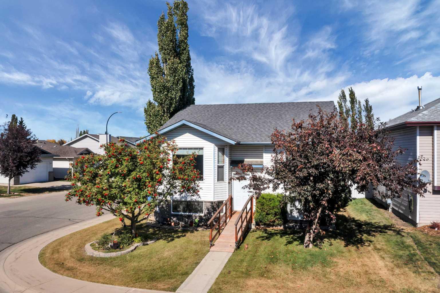 138 Duval Cres, Red Deer, AB T4R 2Z2