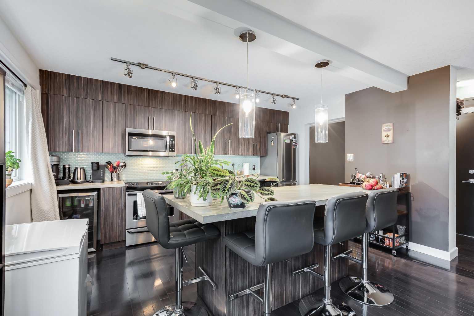 1904 10 Street Sw Unit 207, Calgary, AB T2T 3G1