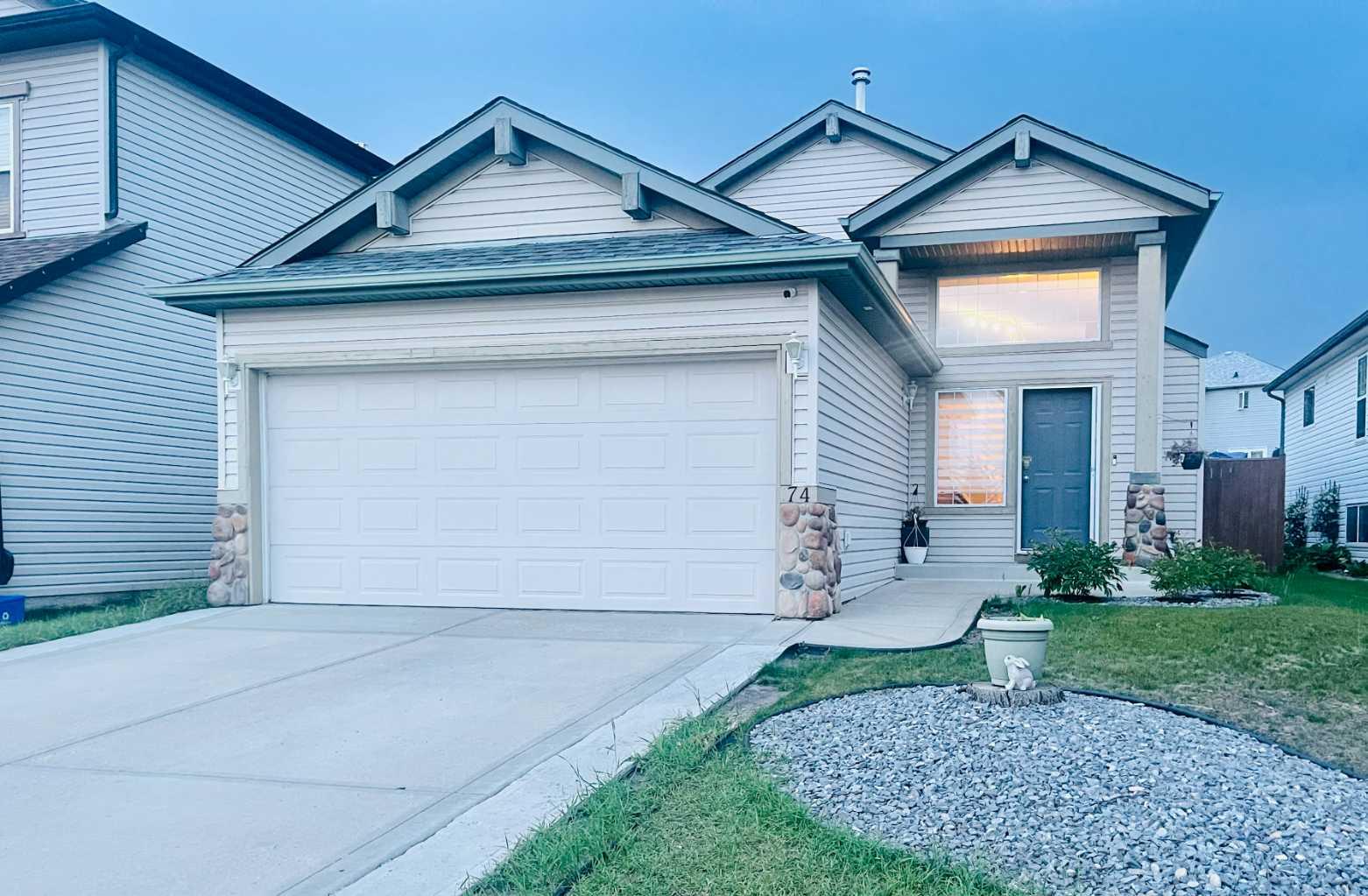 , Red Deer, AB T4P 3W3 MLS Houseful