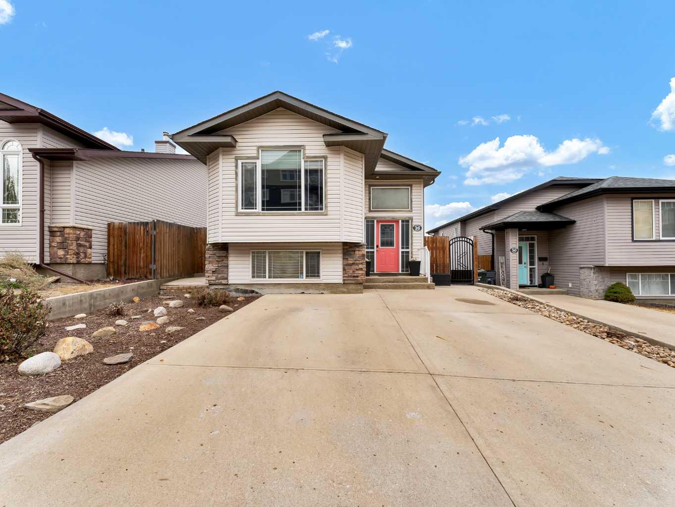 26 Terrace Vw NE, Medicine Hat, AB T1C 0A3