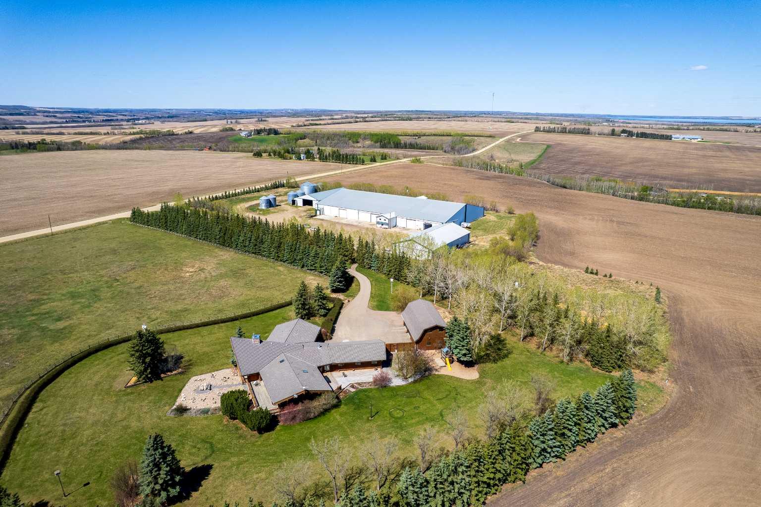 40507 Range Road 12, Bentley, AB T0C 0J0