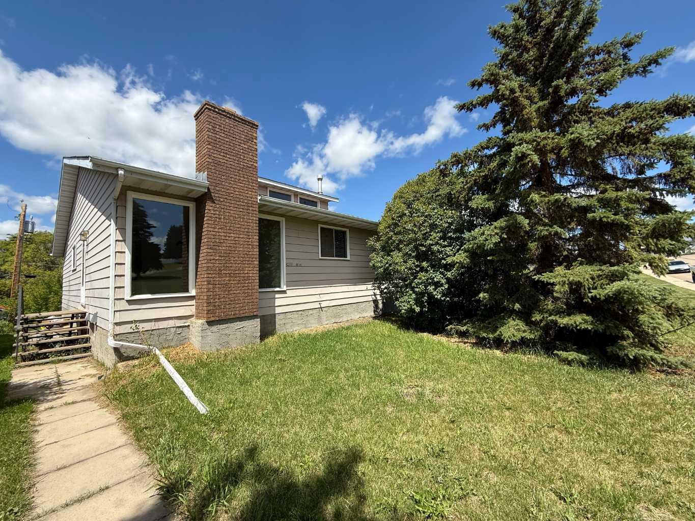 4208 44 Street Unit 4206, Ponoka, AB T4J 1B8