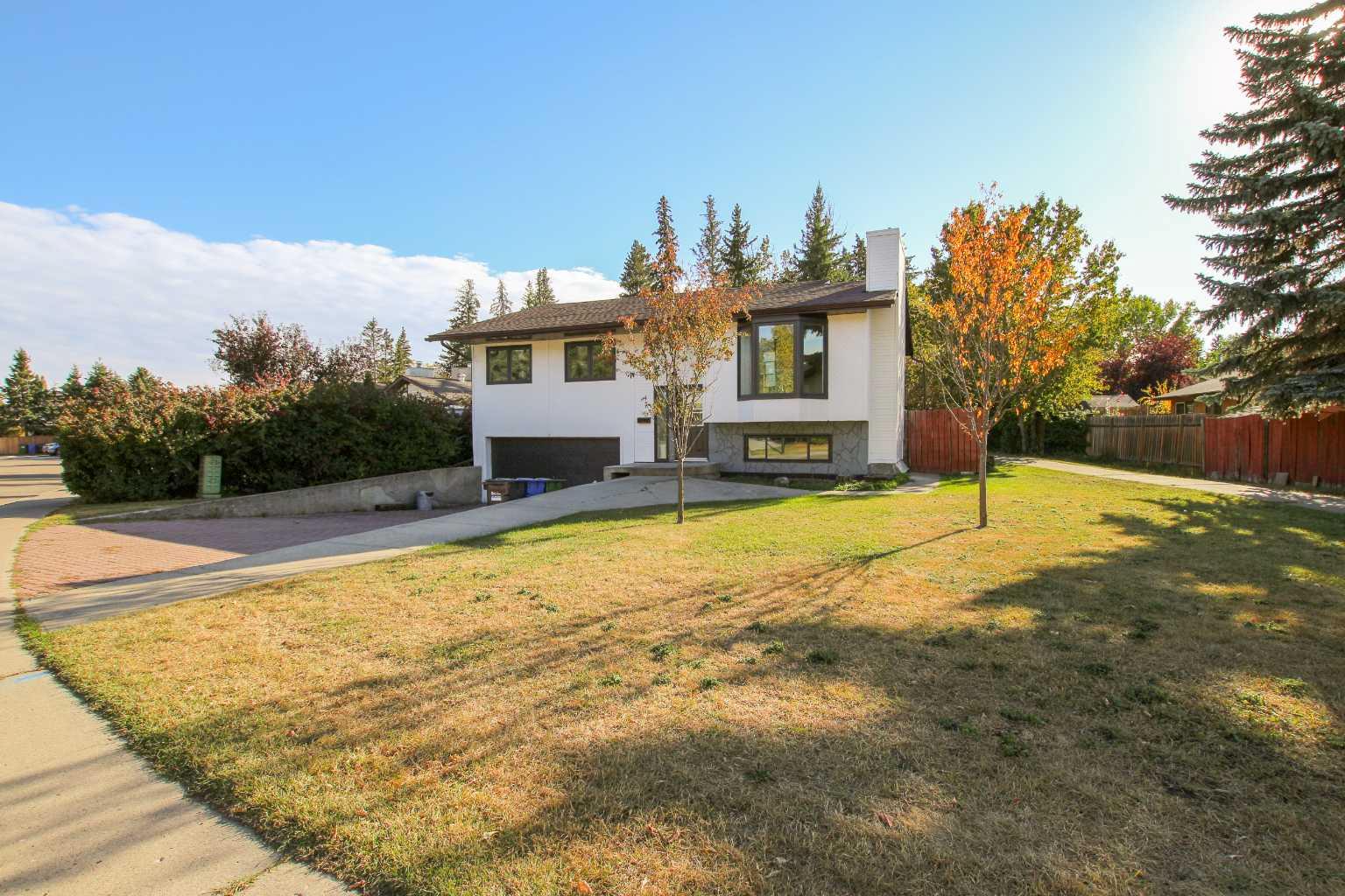 27 Gregson Cres, Red Deer, AB T4P 2K3