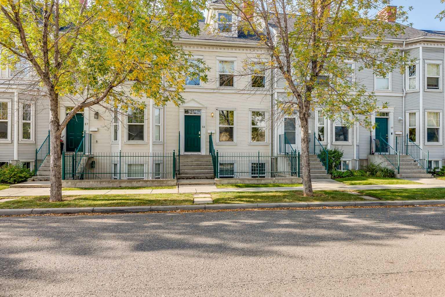 55 Prestwick Park SE, Calgary, AB T2Z 3V4