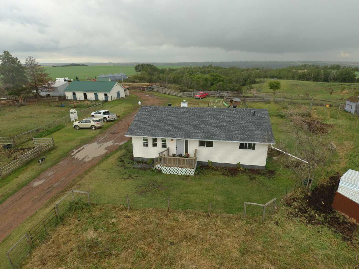 14123 Township Road 404, Rural Flagstaff County, AB T0B 1N0