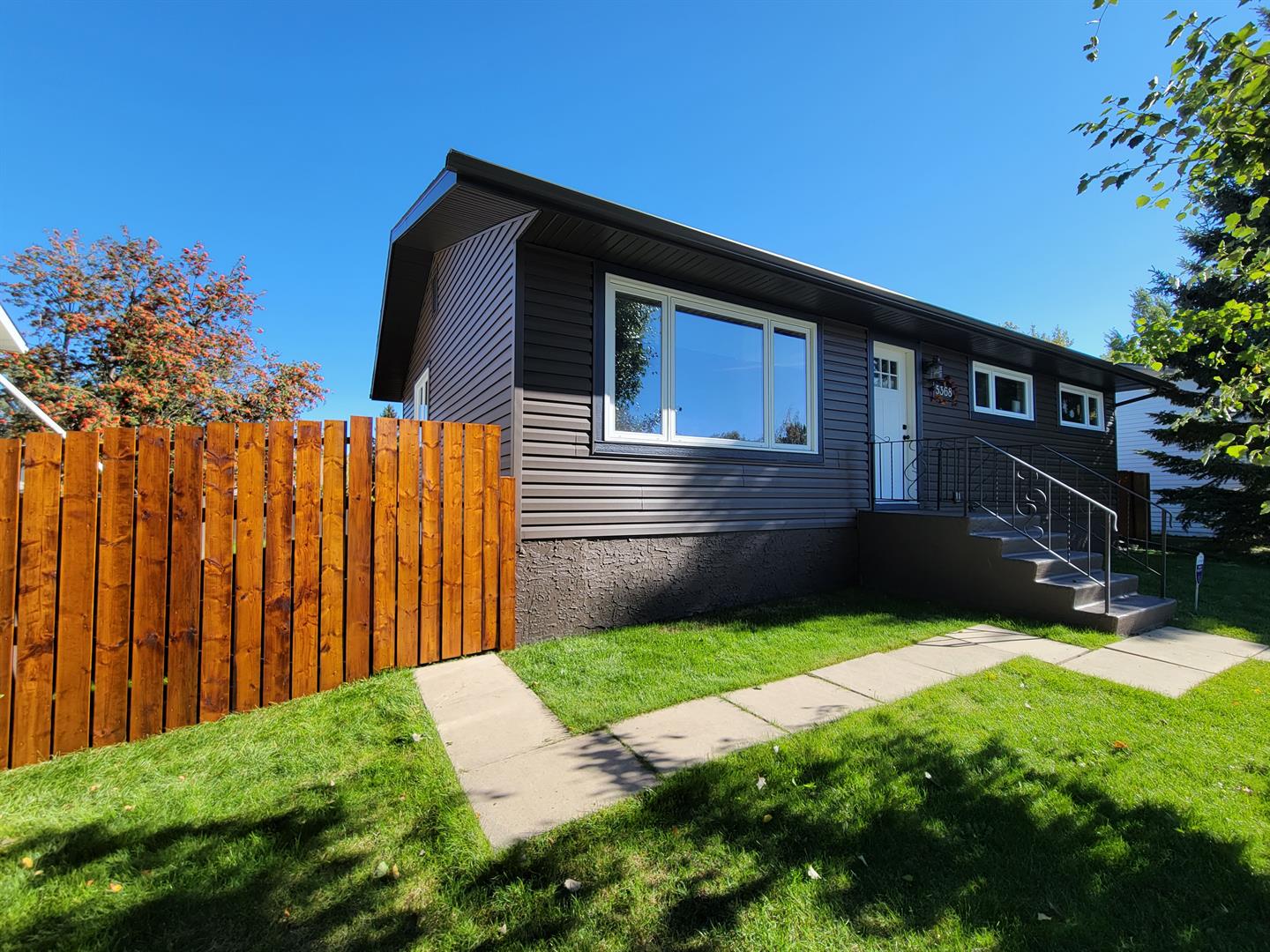 , Innisfail, AB T4G 1E5 MLS Houseful