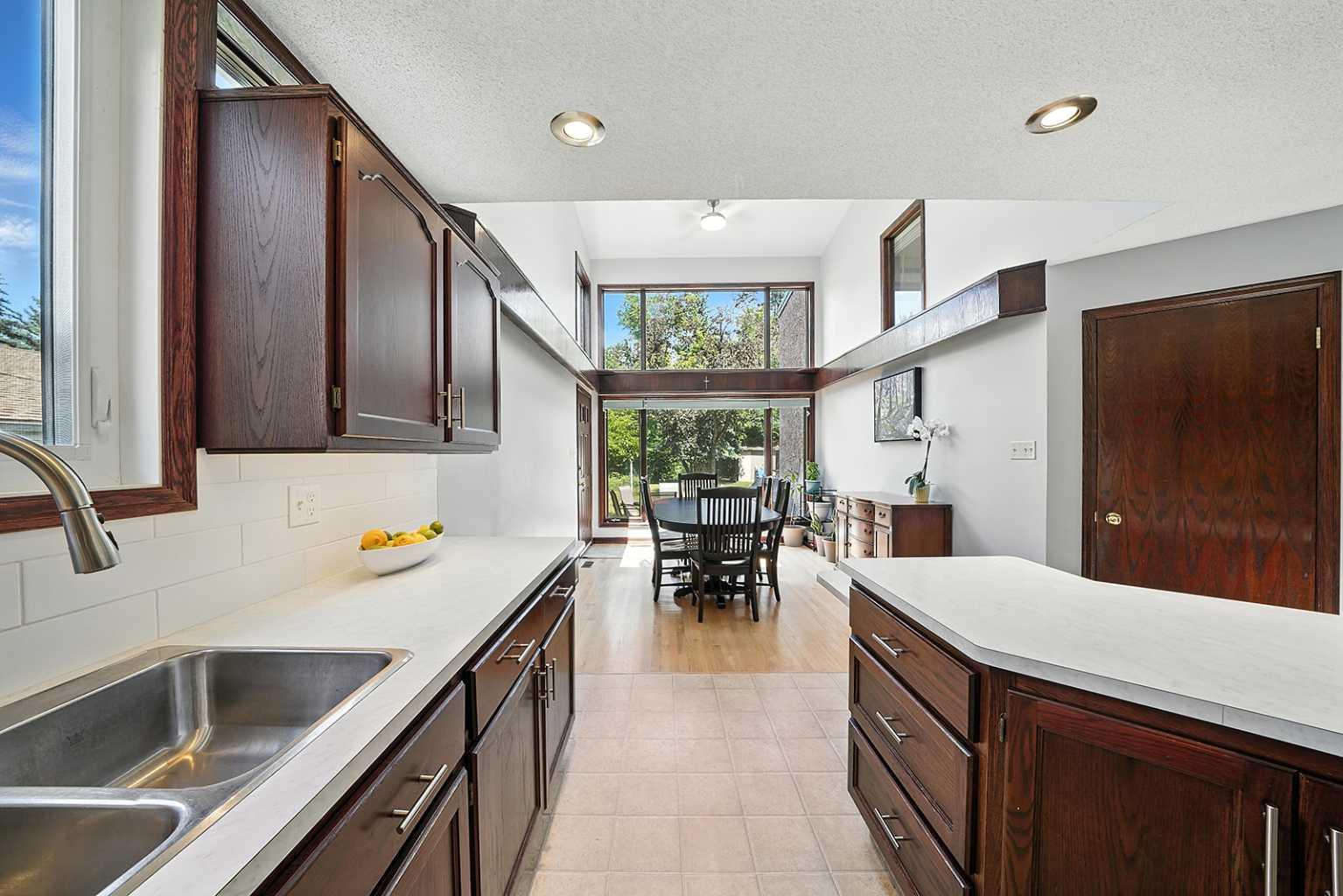 56 Street Unit 4758, Red Deer, AB T4N 2K3