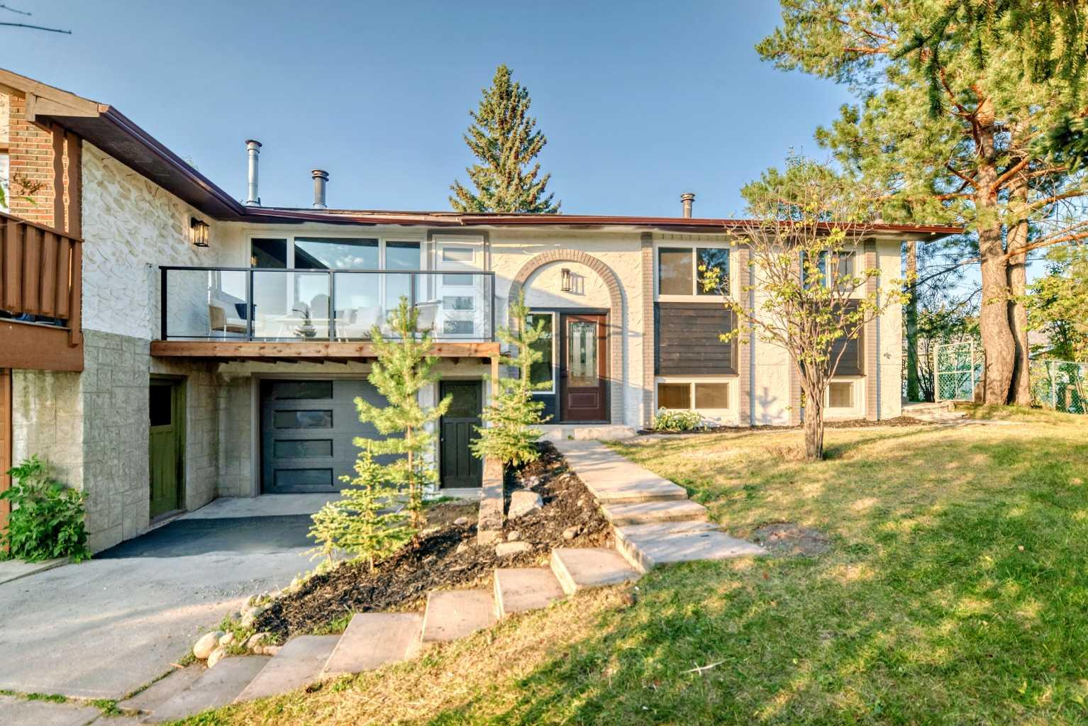26 Dalgetty Pl NW, Calgary, AB T3A 1H9