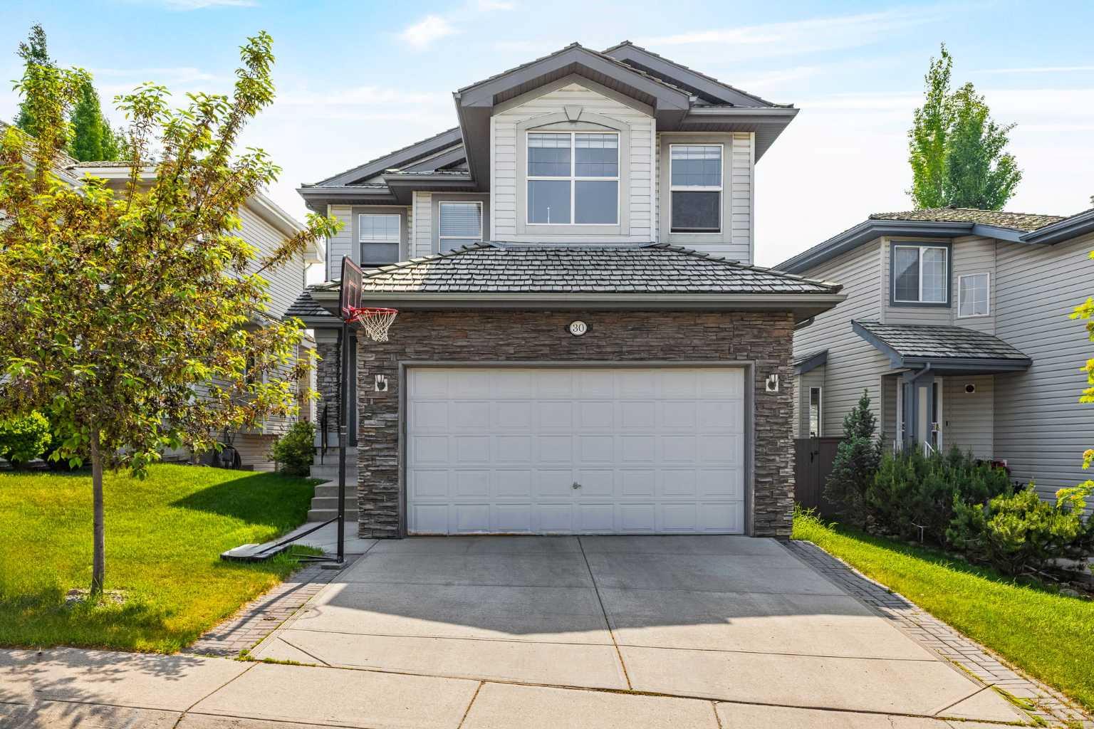 30 Spring Mews SW, Calgary, AB T3H 3V2