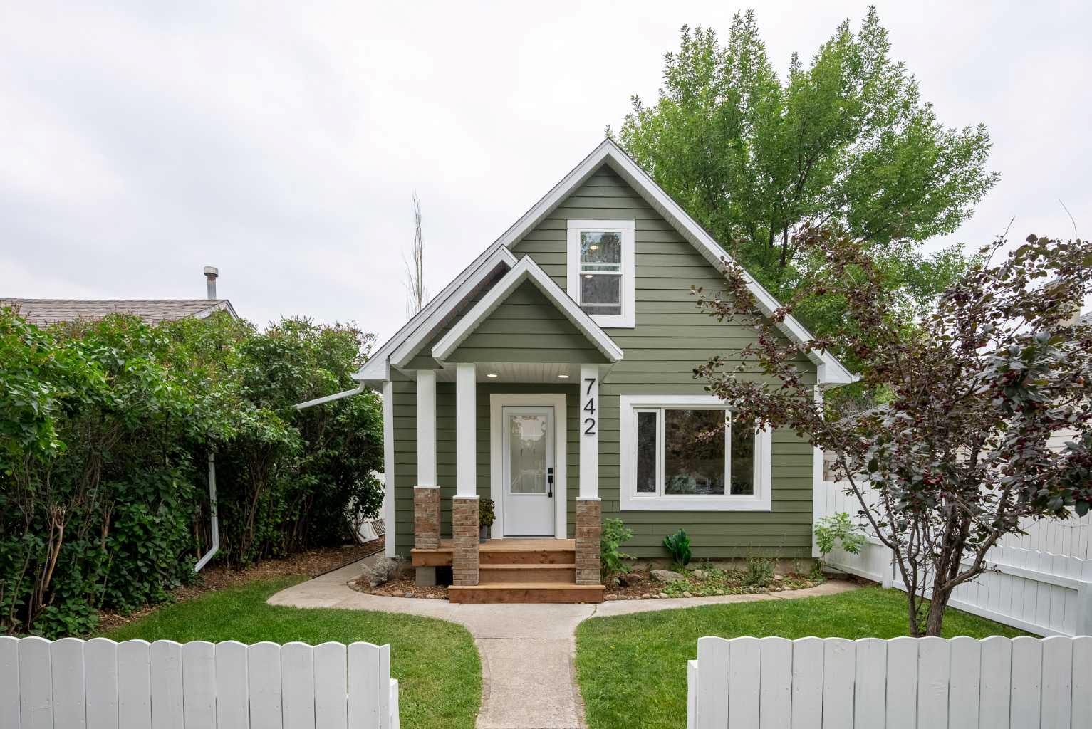12 Street N Unit 742 #c, Lethbridge, AB T1H 2N7