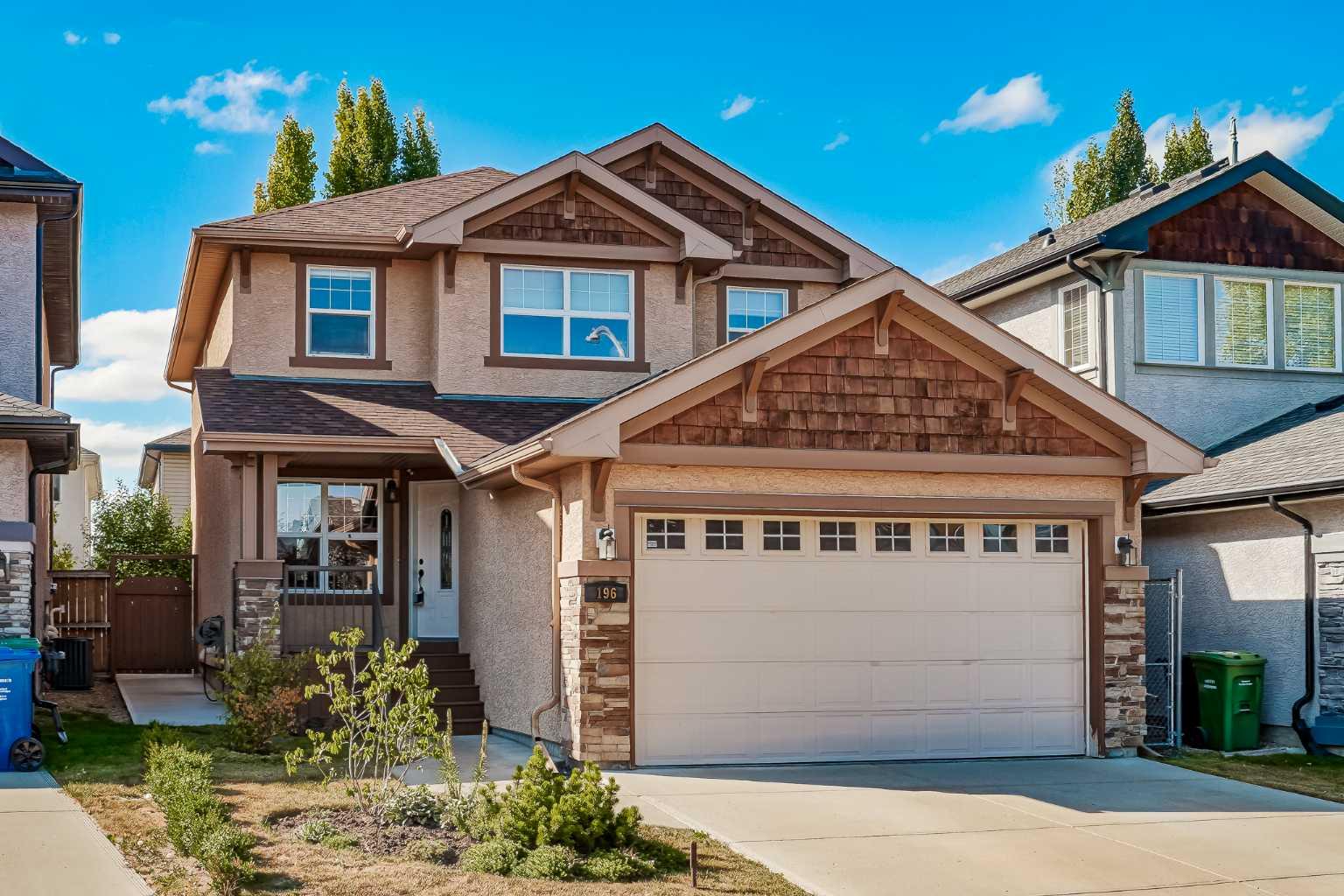 196 Everwillow Park SW, Calgary, AB T2Y 5E1