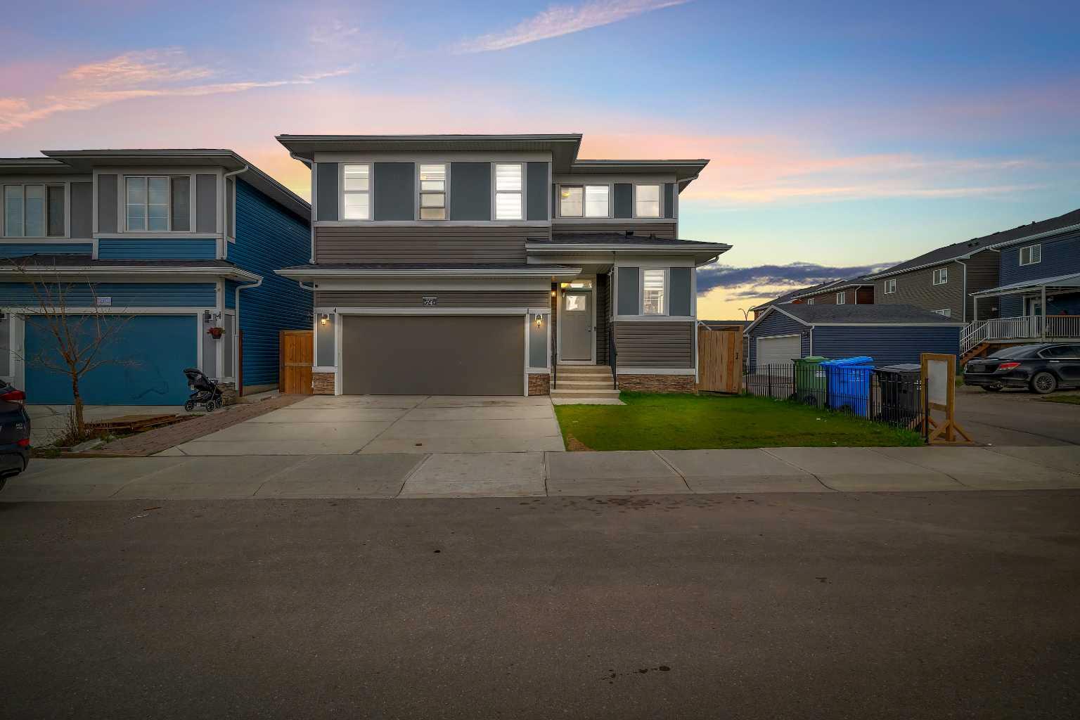 74 Red Sky Rd NE, Calgary, AB T3N 1R1