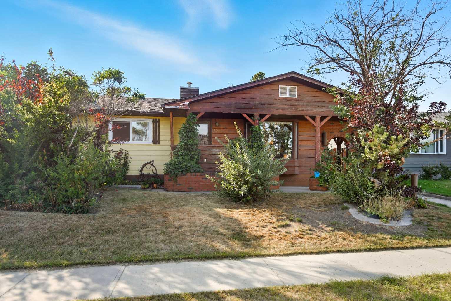 5224 East Ave, Blackfalds, AB T0M 0J0