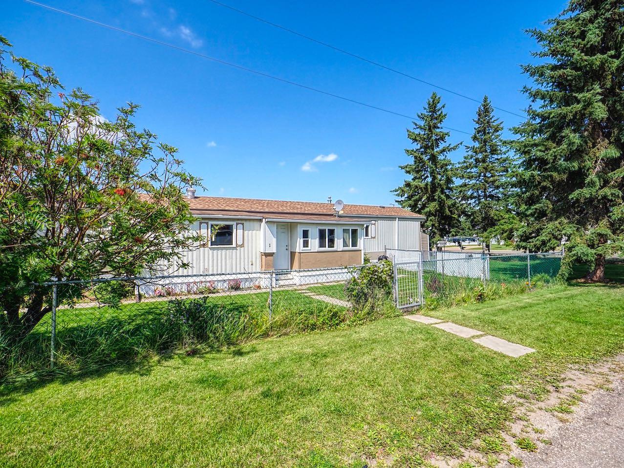 1 Torrington Mobile Home Park, Torrington, AB T0M 2B0
