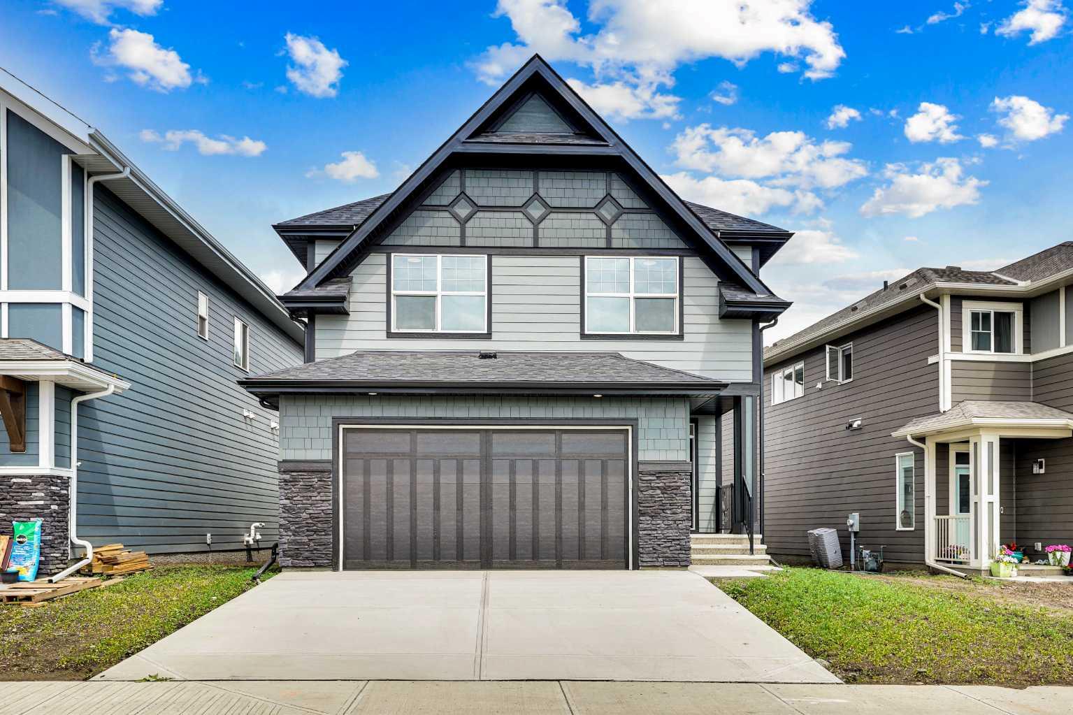 425 Magnolia Way SE, Calgary, AB T3S 0G7