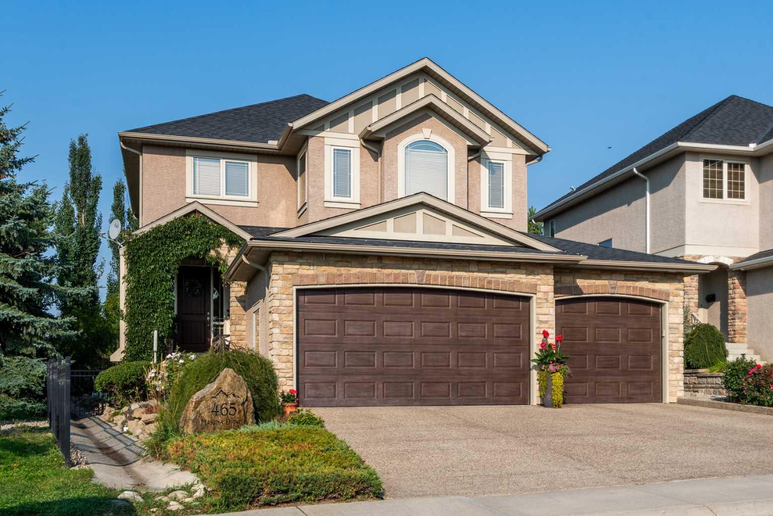 465 Marina Dr, Chestermere, AB T1X 1W4