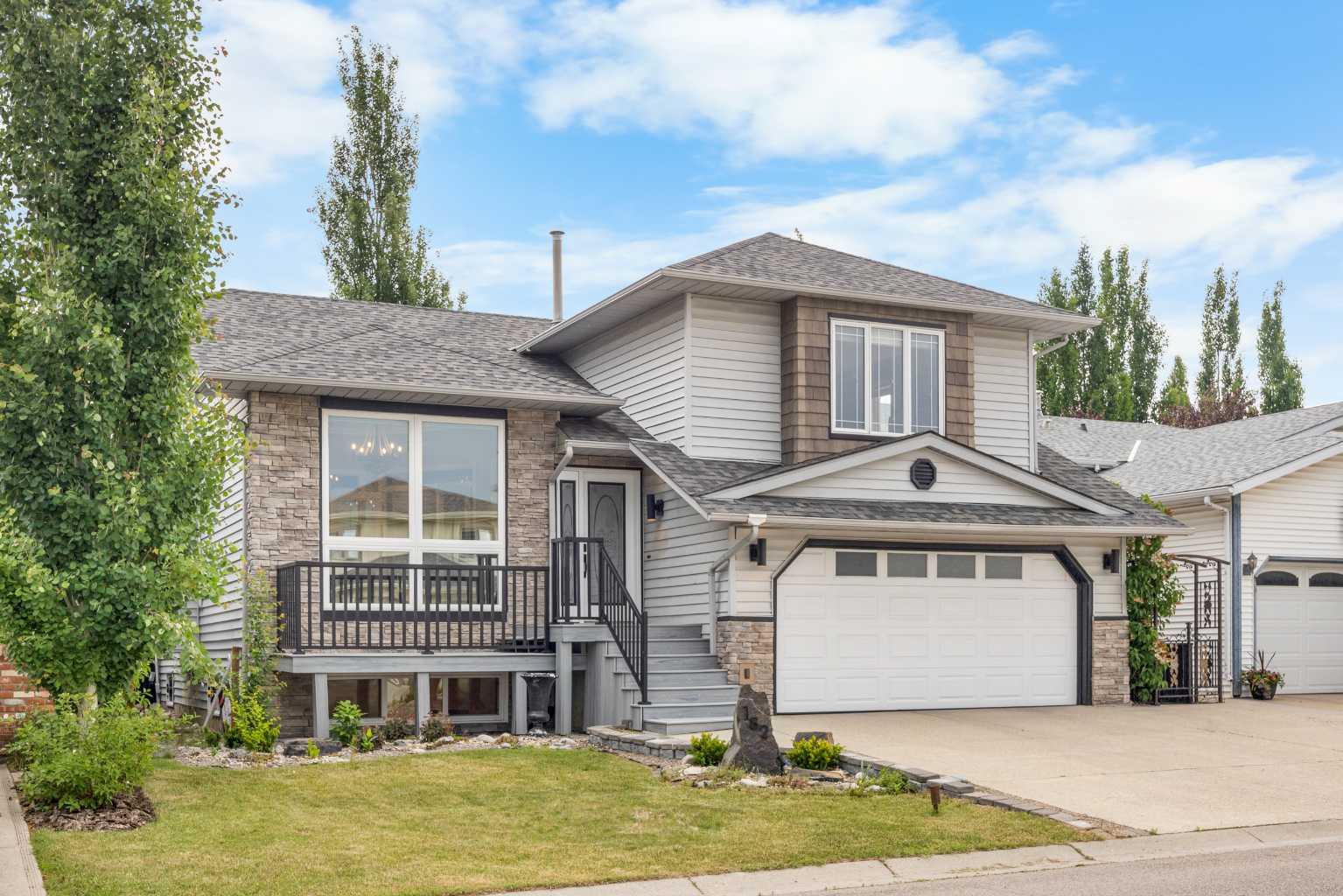182 Scenic Glen Close NW, Calgary, AB T3L 1H4