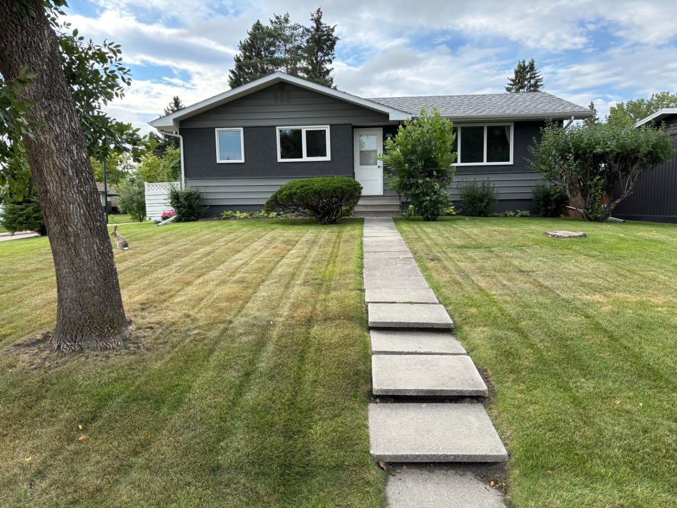 23 Spencer St, Red Deer, AB T4N 0B1