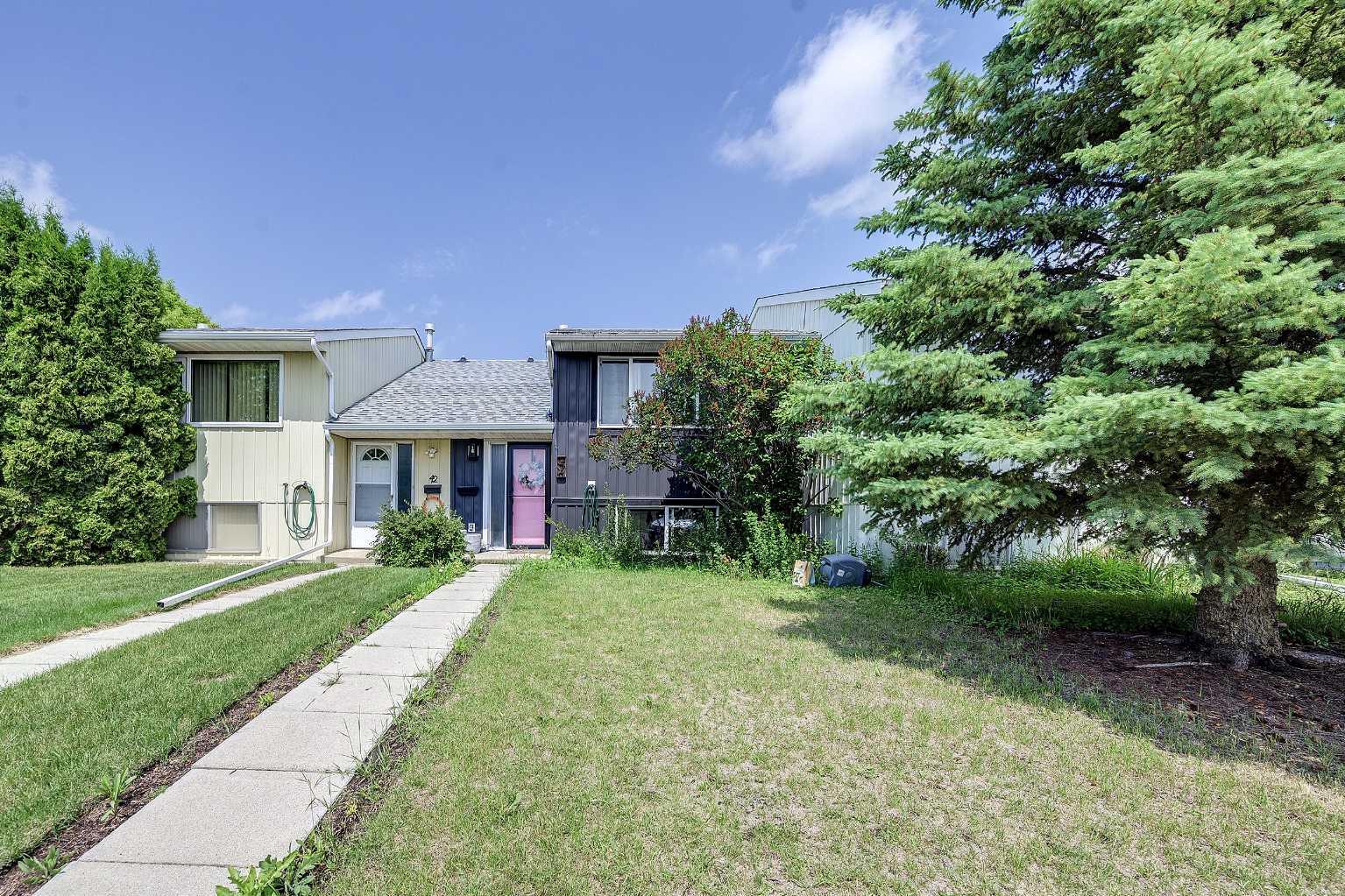 44 Whiteside Cres, Red Deer, AB T4N 5Z1